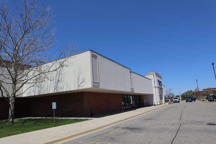 Abbey Theatres 8 - Abbey Theatre Building May 9 2022 (newer photo)